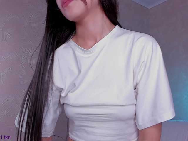 Mia-blisss live cam on BongaCams