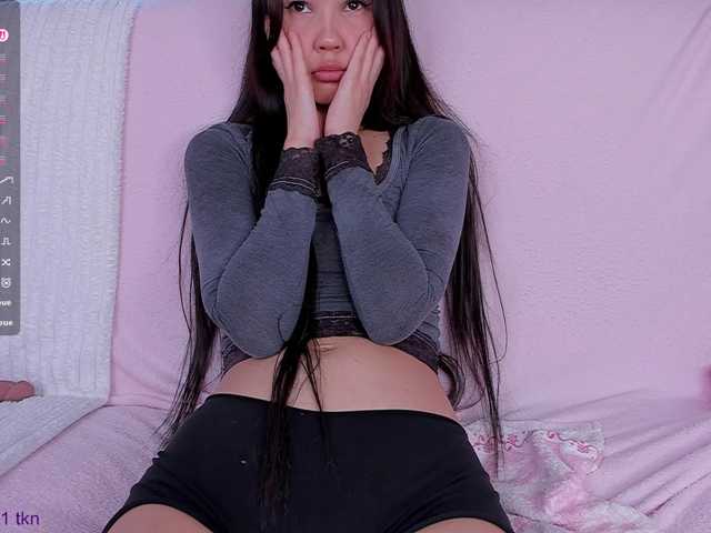 Mia-blisss live cam on BongaCams