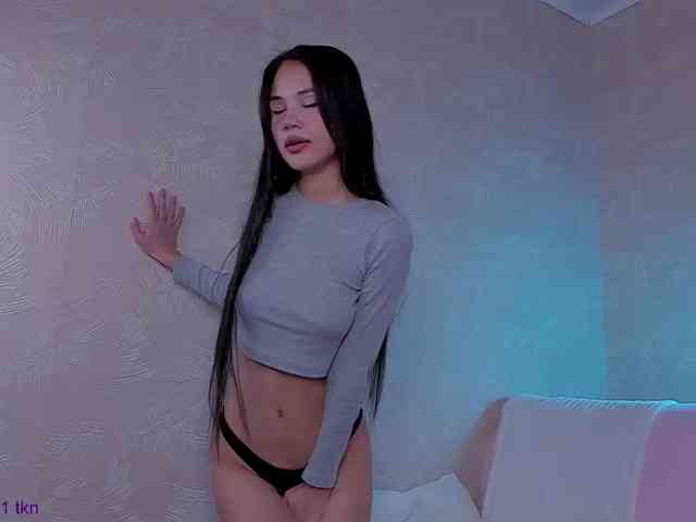 Модель: Mia-blisss