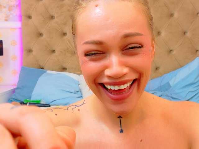 DashaPoshh live cam on BongaCams