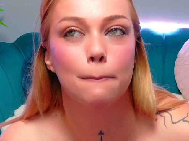 DashaPoshh live cam on BongaCams