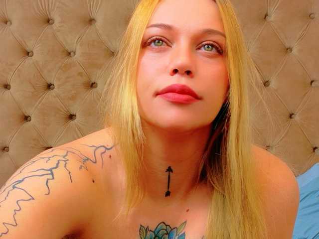 DashaPoshh live cam on BongaCams