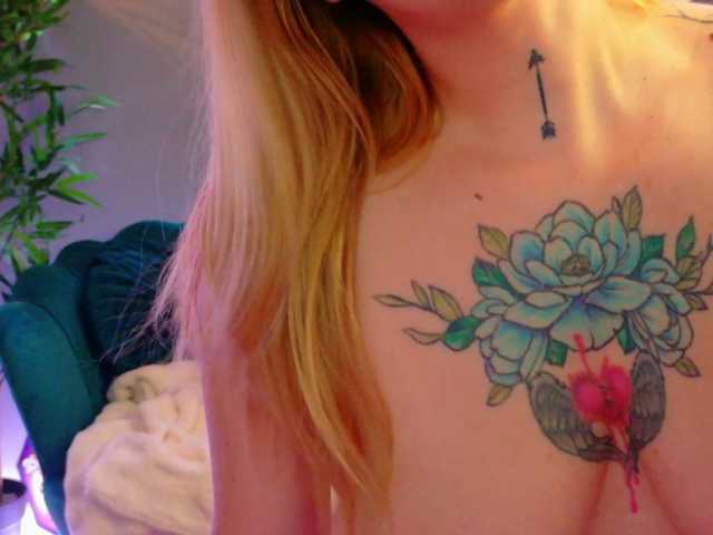 DashaPoshh live cam on BongaCams
