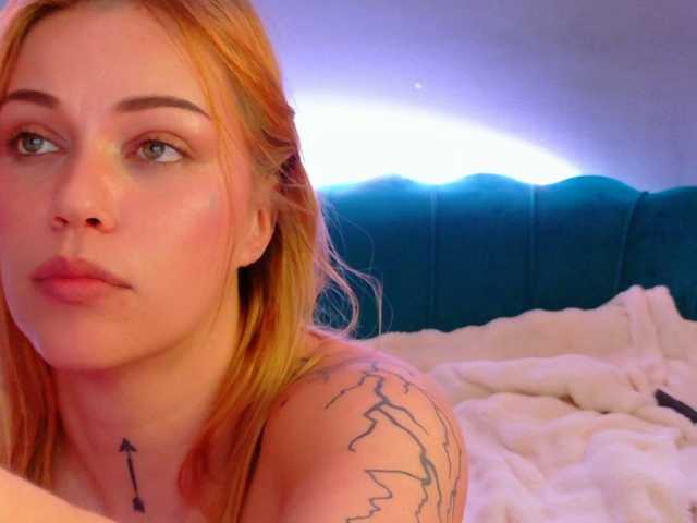 DashaPoshh live cam on BongaCams