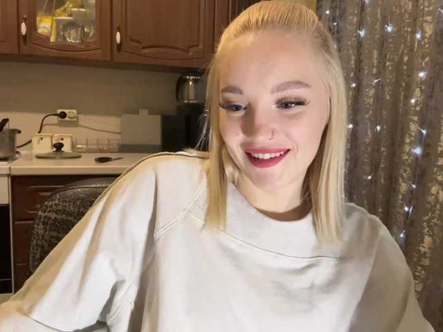 ivyamour live cam on BongaCams