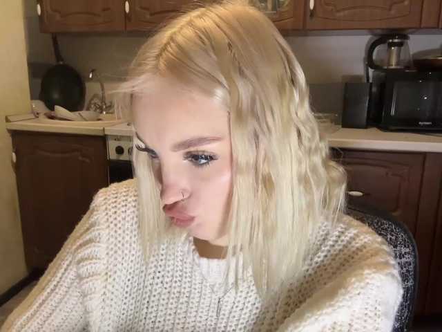ivyamour live cam on BongaCams