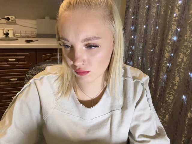 ivyamour live cam on BongaCams