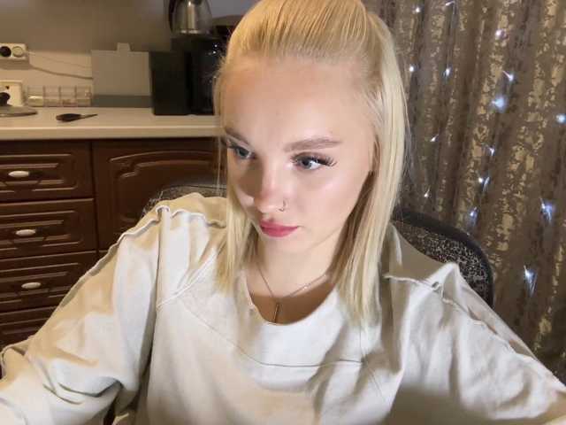 ivyamour live cam on BongaCams