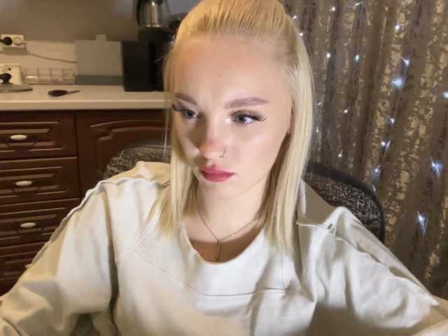 ivyamour live cam on BongaCams