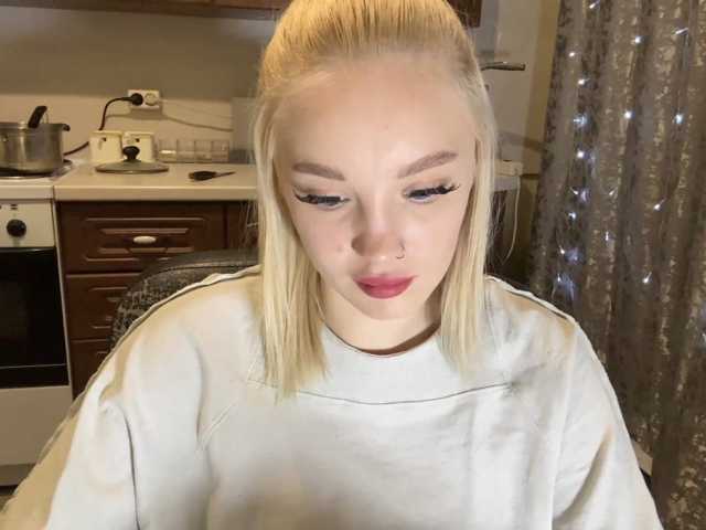 ivyamour live cam on BongaCams