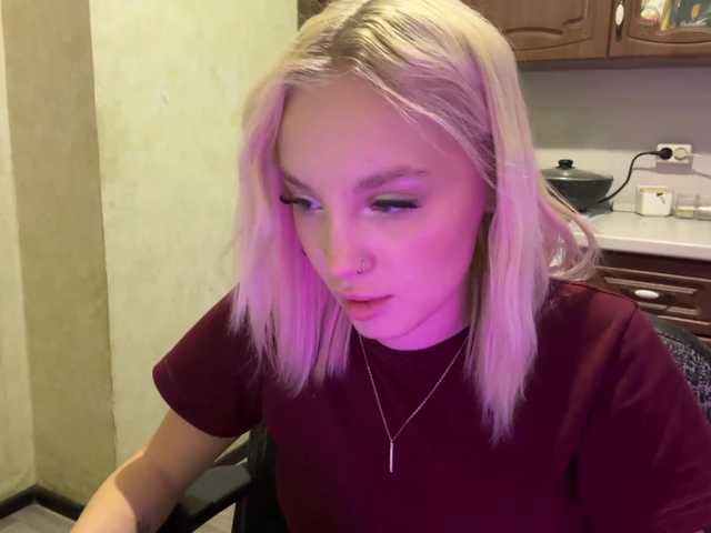 ivyamour live cam on BongaCams
