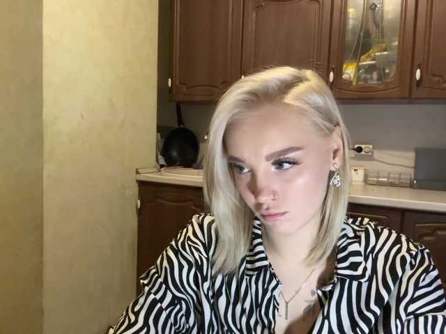 ivyamour live cam on BongaCams