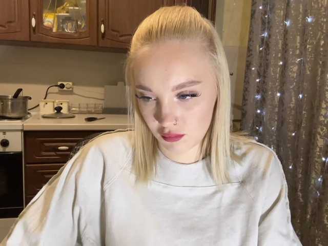ivyamour live cam on BongaCams