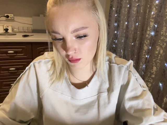 ivyamour live cam on BongaCams
