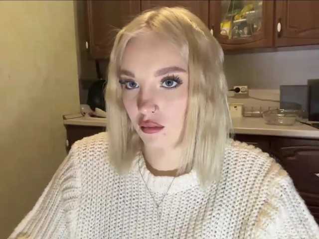 ivyamour live cam on BongaCams