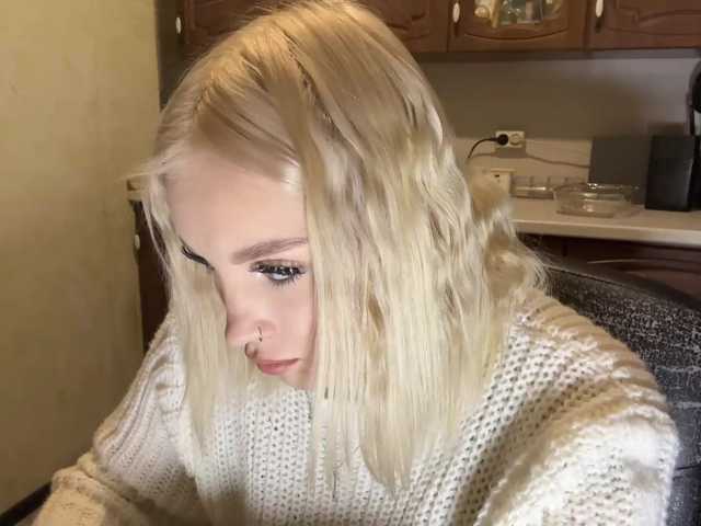 ivyamour live cam on BongaCams