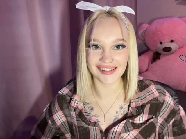 ivyamour live cam on BongaCams