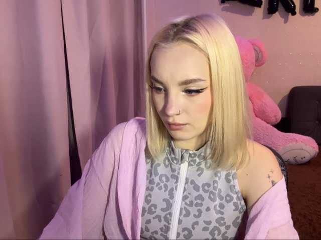 ivyamour live cam on BongaCams