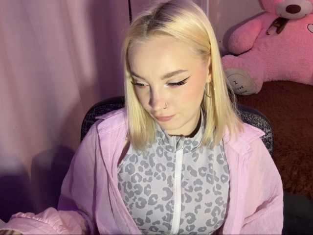 ivyamour, en vivo ahora en BongaCams