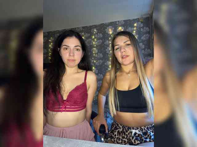Vika19981-ValeriA98 webcam