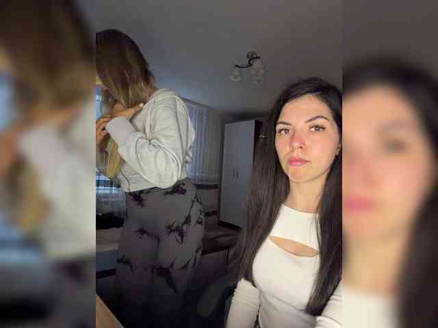 Vika19981-Valeri... Live Webcam on BongaCams