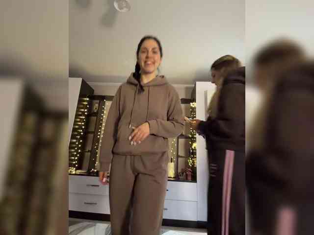 Vika19981-ValeriA98
