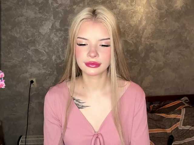 EdenBeatley live cam on BongaCams