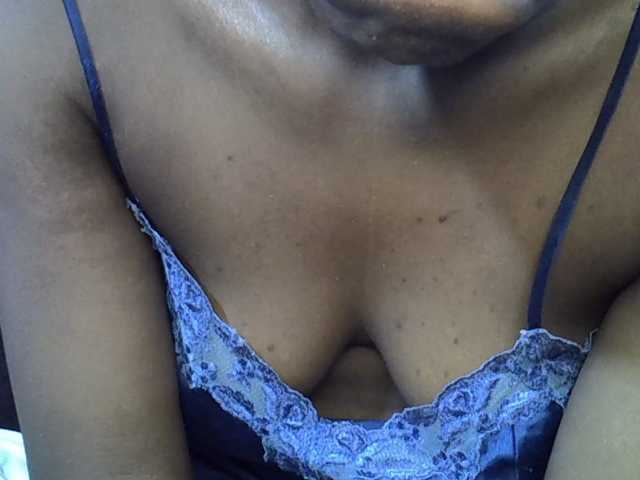 Lina259 live cam on BongaCams