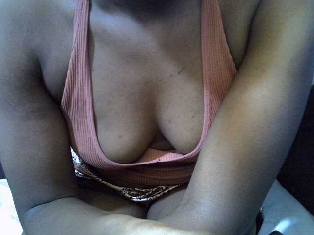Lina259 live cam on BongaCams
