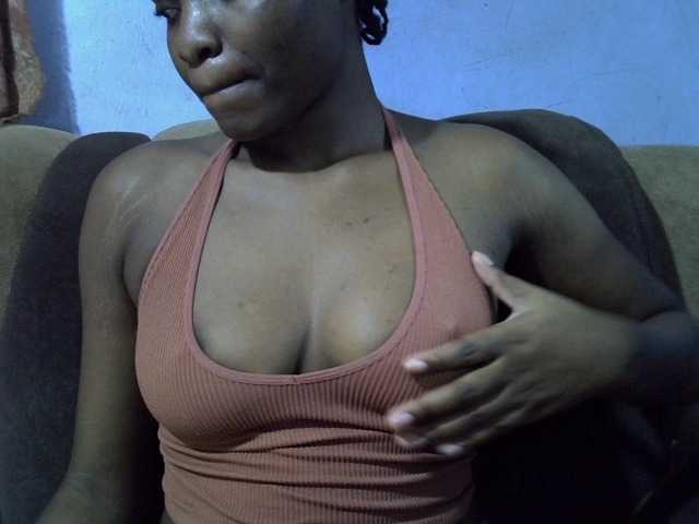 Lina259 live cam on BongaCams