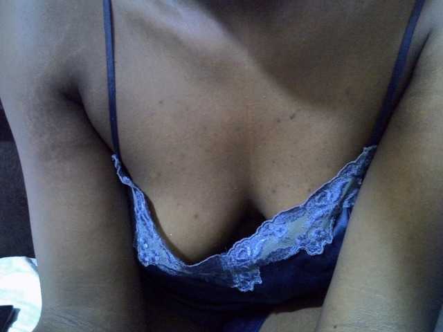 Lina259 live cam on BongaCams