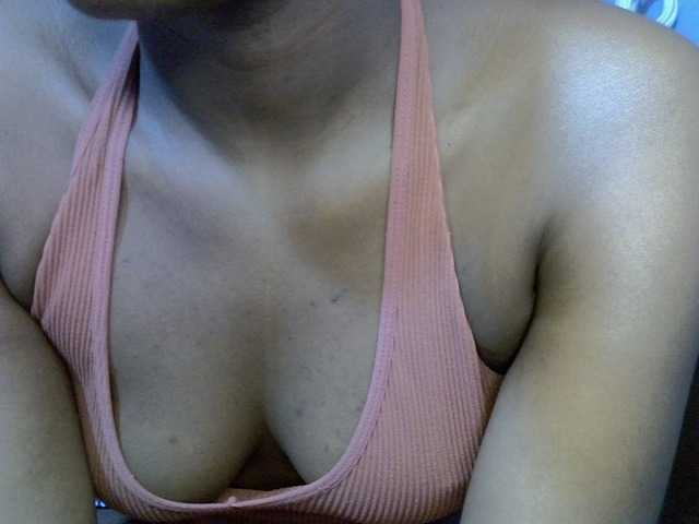 Lina259 live cam on BongaCams