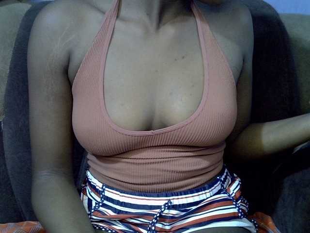 Lina259 live cam on BongaCams