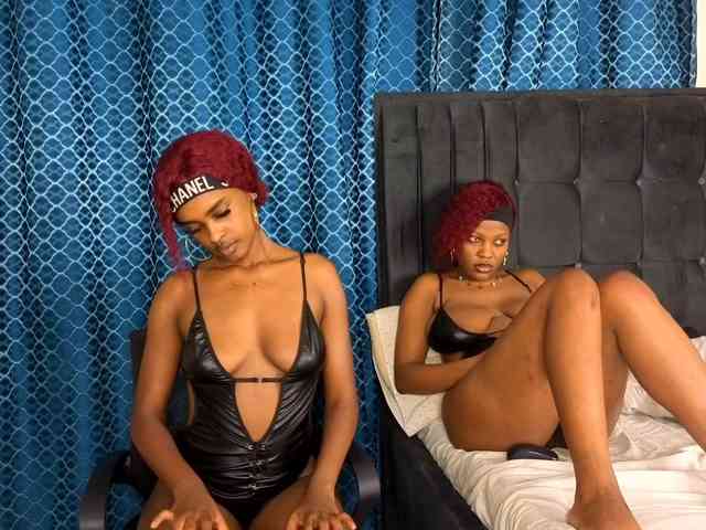 Kiss-Me-Down-Low's webcam live show