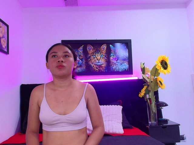 AmmaraLux live cam on BongaCams