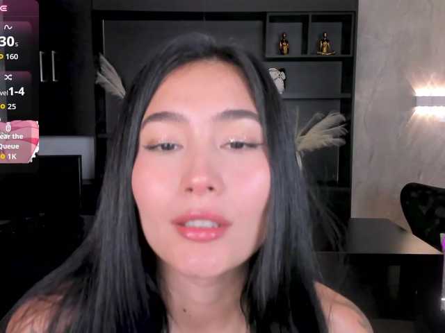 LuanaNakamura live cam on BongaCams