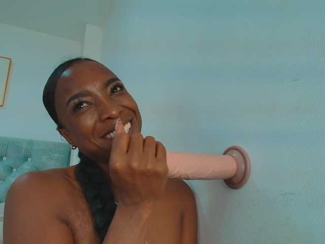 Jada Mills (JadaMills)