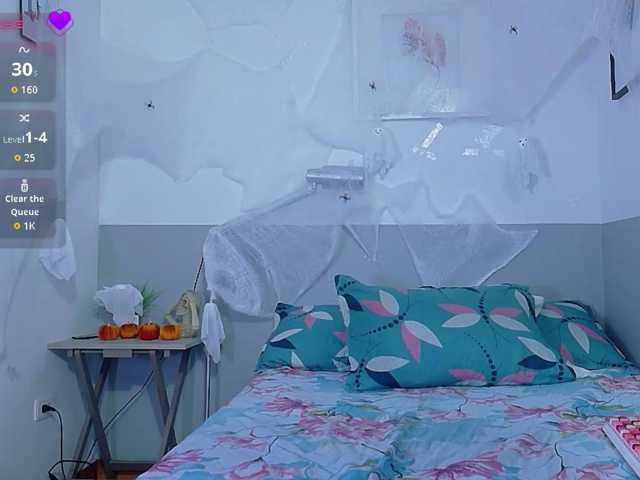 ambarskinnylady live cam on BongaCams