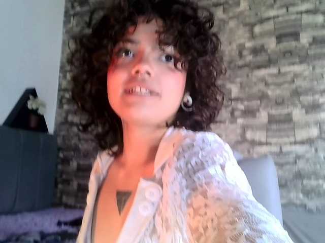 Kittymiaw live cam on BongaCams