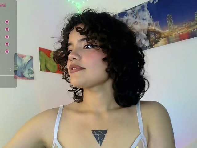 Kittymiaw live cam on BongaCams