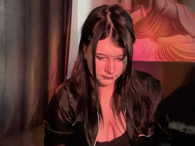 kitsune-vamp, en directo ahora en BongaCams
