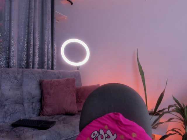 Violettmore live cam preview