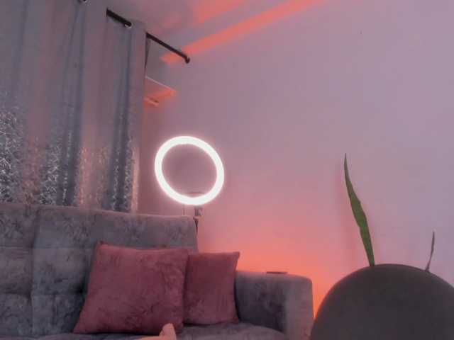 Violettmore live cam on BongaCams