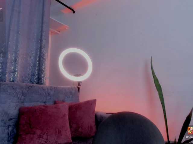 Violettmore live cam on BongaCams