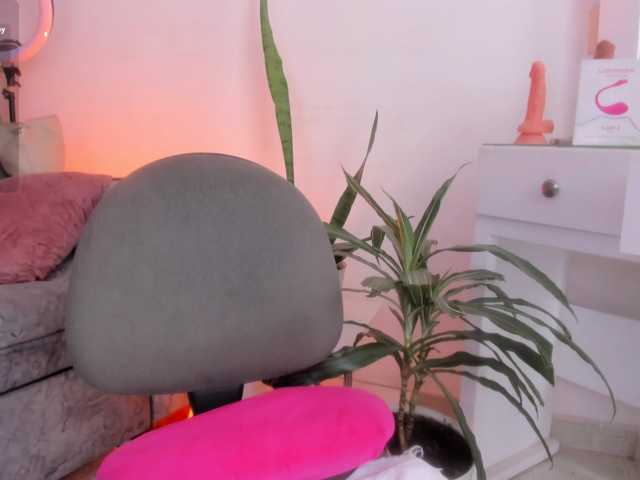 Violettmore live cam on BongaCams