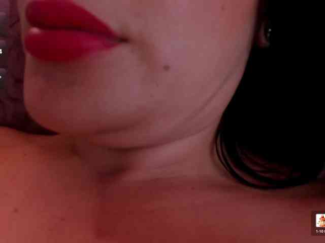 Violettmore Live Webcam on BongaCams
