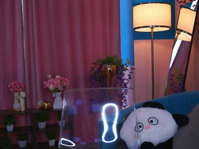 CrystallMooon live cam on BongaCams
