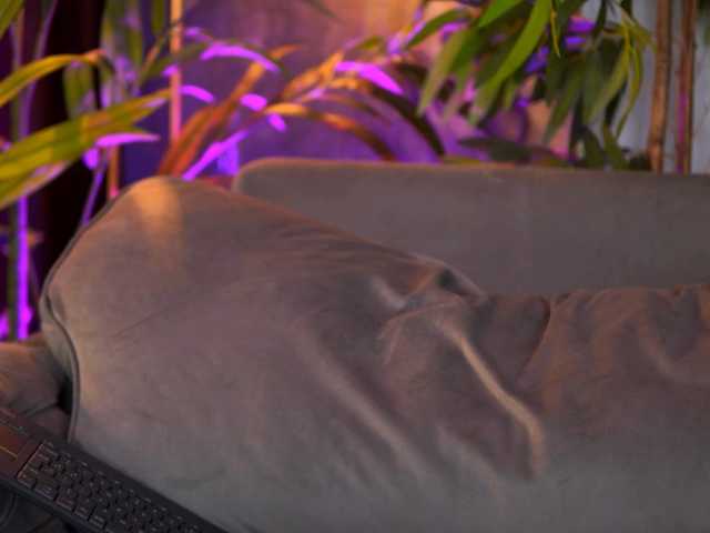 DahliaEden live cam