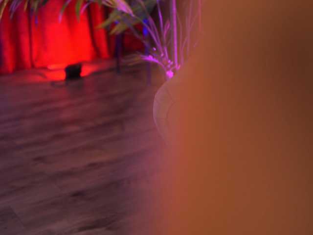 DahliaEden live cam on BongaCams