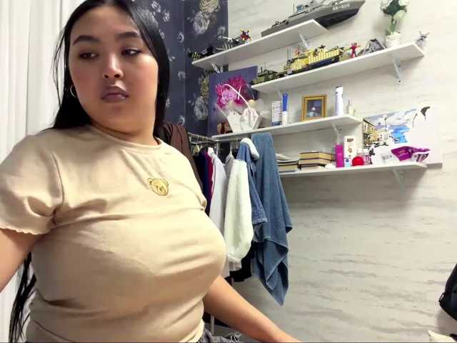 MiliBella live cam on BongaCams